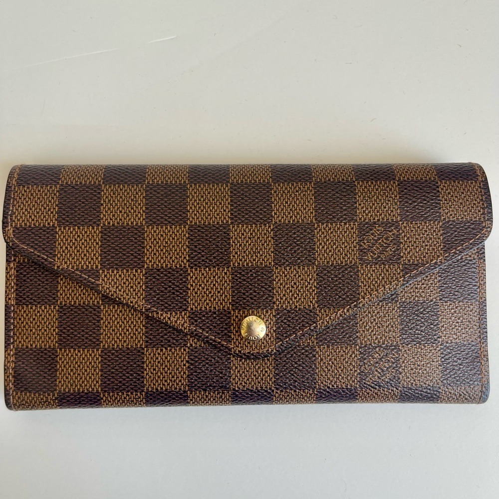 Louis Vuitton Sarah Wallet Authentic